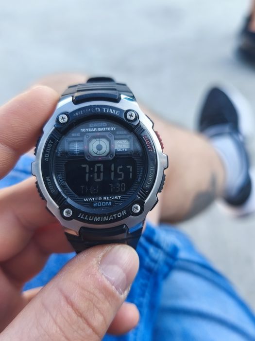 Casio ae 2000 w !