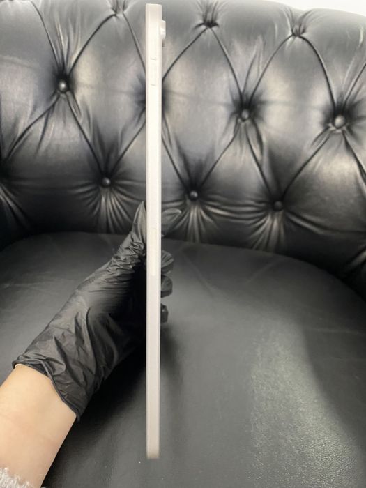 iPad Air 11-Inch M2  / WI-FI / 128 GB / Starlight / Foarte bun|