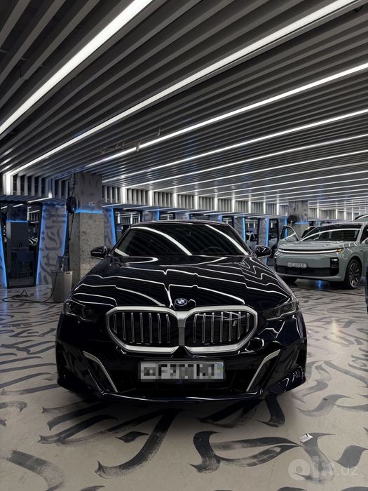 BMW i5 eDrive35L  Насия. савдога. берилади