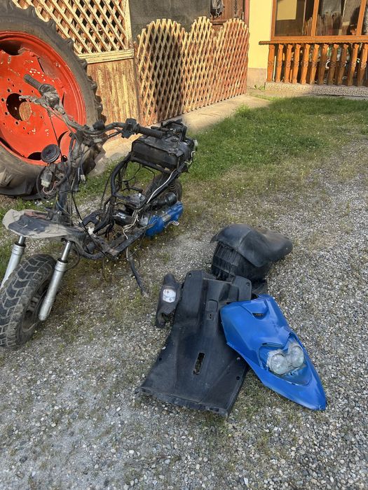 vand sau dezmembrez yamaha mbk