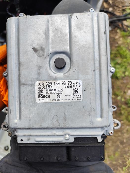 Компютър двигател Mercedes 420CDI 306кс