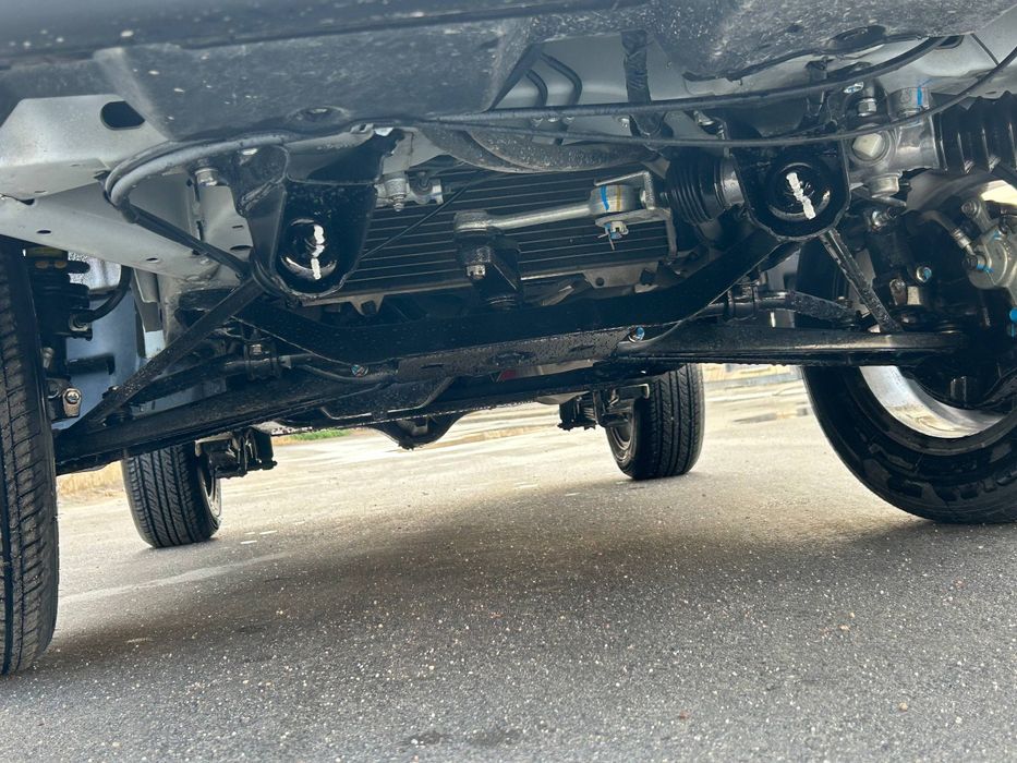 Damas srochni sotiladi