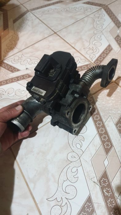 Clapeta aproape noua