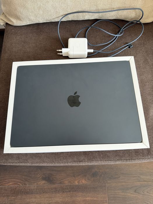 MacBook Air MIDNIGHT/M5 10C GPU/16GB/512GB