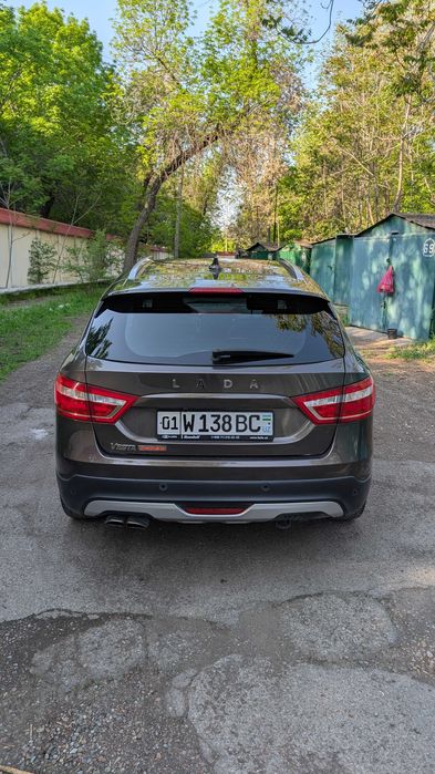 Lada Vesta SW Cross 1.6 MT Luxe (2020)