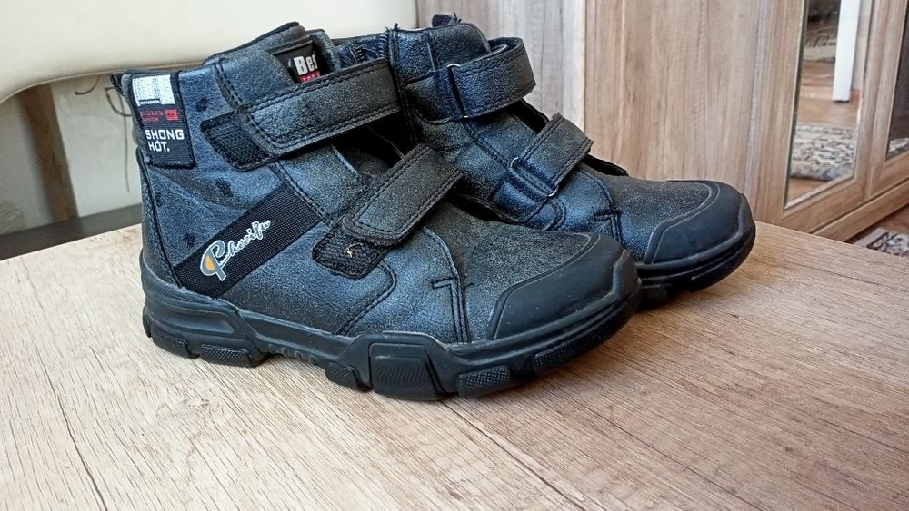 Продам сапоги на мальчика