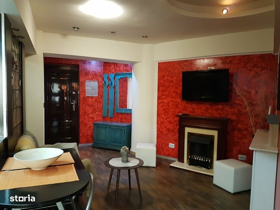 Apartament ultracentral Adjud etaj 3 - de vanzare