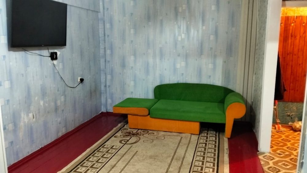 Сдам квартиру 2 комнатную.