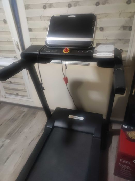 Бягаща пътека Kondition HT-8200, 2.5 HP, Автоматичен наклон