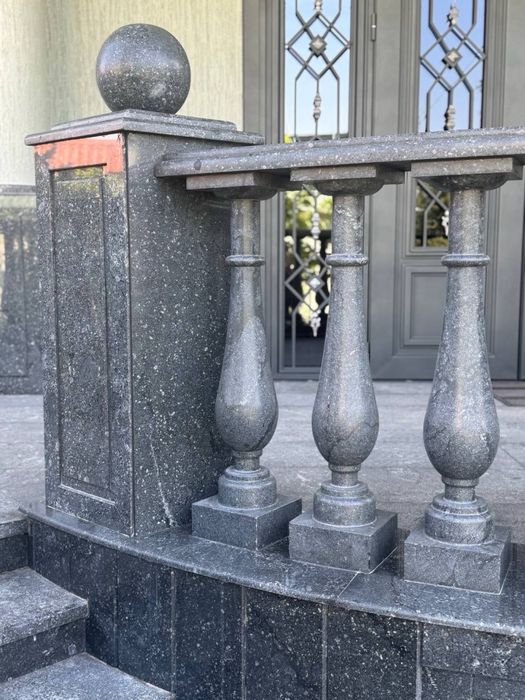 Гранит габро зарметан