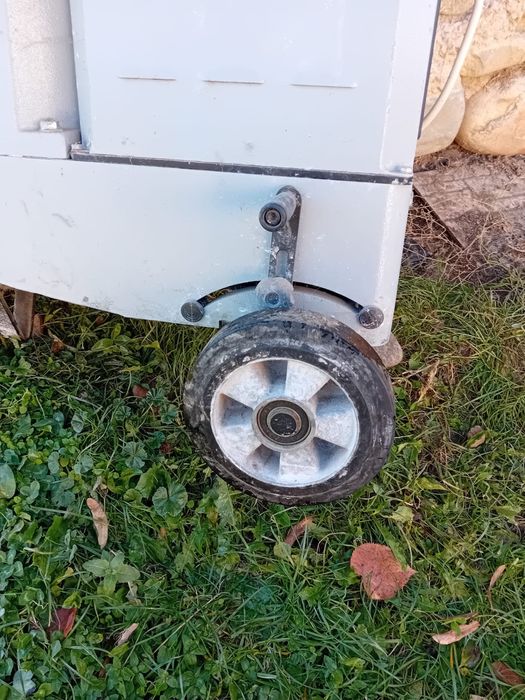 Masina de slefuit  marmura