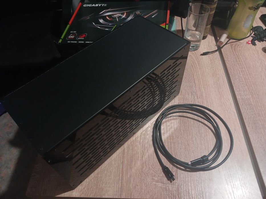 Продам Внешнюю видеокарту