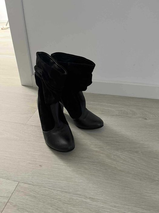 Cizme scurte negre piele naturala