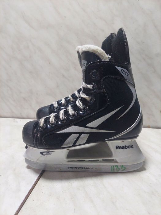 Patine 1133 hochei hockey Reebok marime 29,5 (19,5  cm)