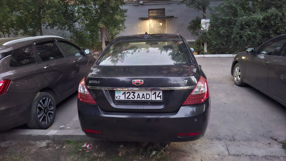Продам Geely Emgrand EC7 2015 год
