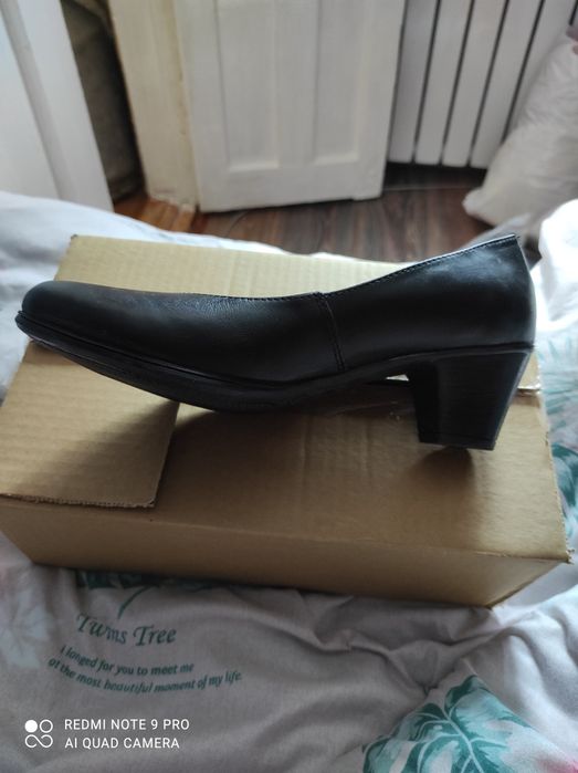 Продам туфли на удобной подошве