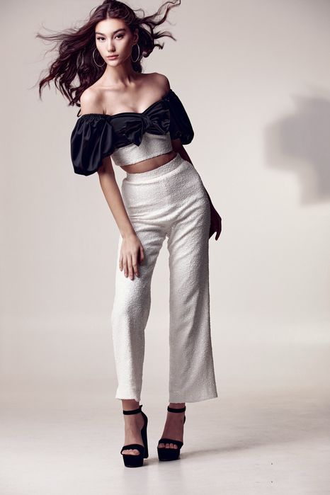 Атласный топ с паетками