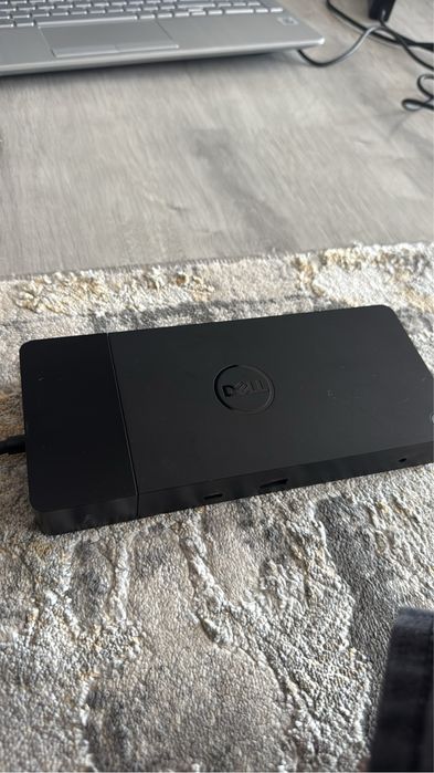 Dell docking station WD19tb cel mai puternic din serie