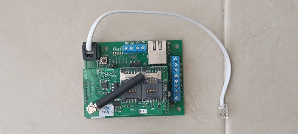 Comunicator GPRS IP Roel Cerber