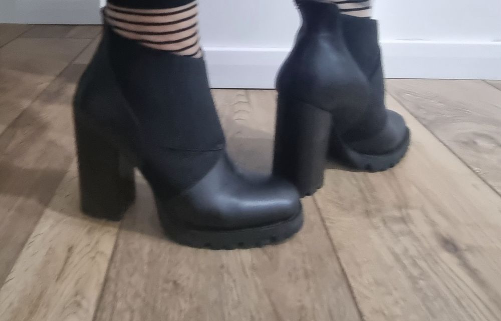 Продам новые ботильоны