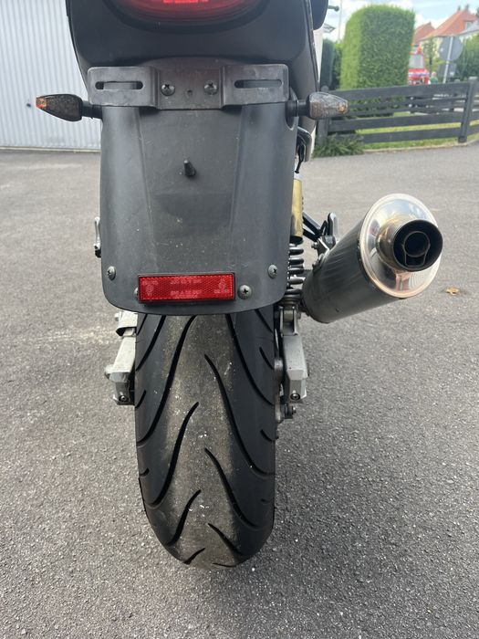 Suzuki gsx750 inazuma. 35kw