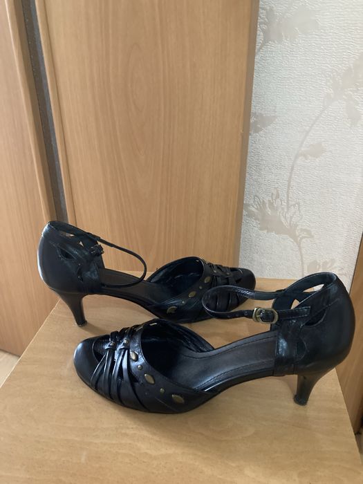 Продам обувь женская