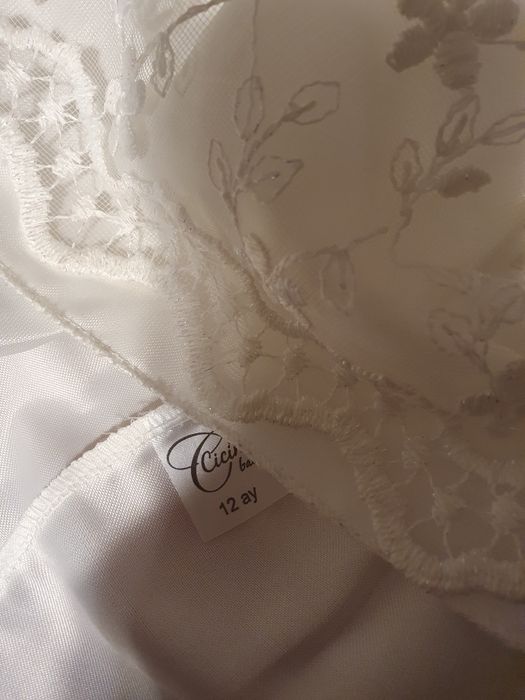 Продавам детска  рокличка