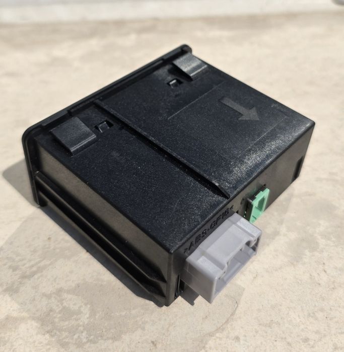 USB, AUX, SD карта- модул за Мазда D09H-669UO A