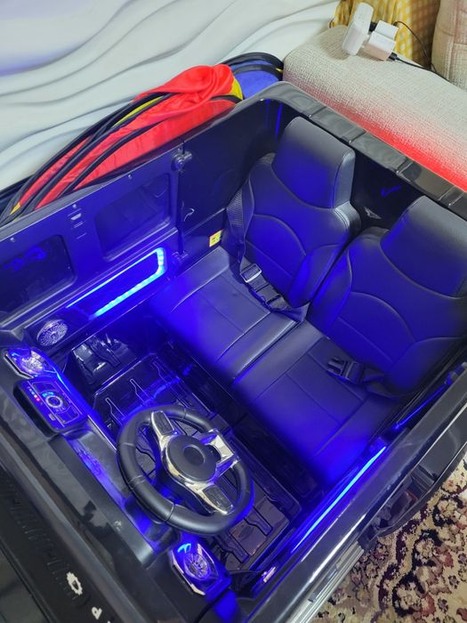 Детский электромобиль мерседес гелик