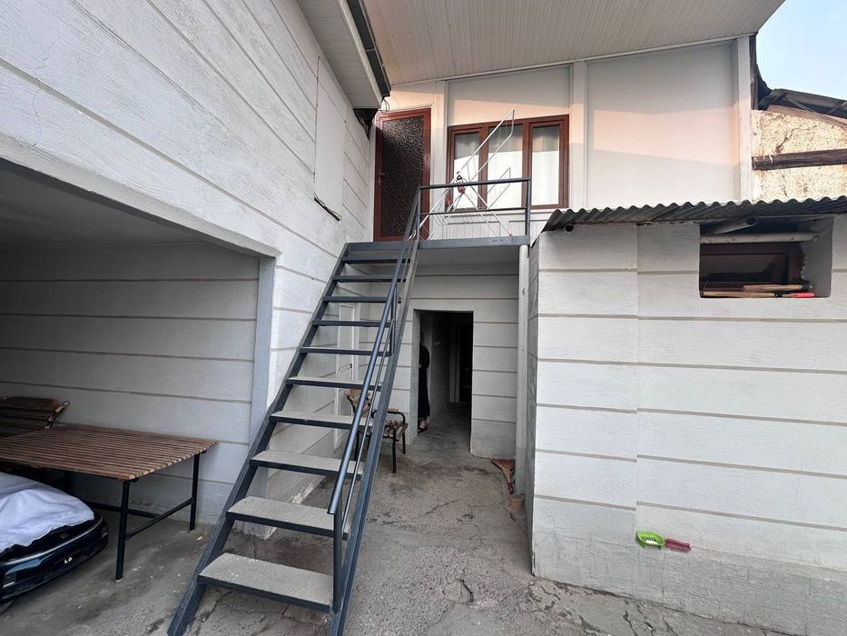 140000у.е Корасарой 3.4 сотик 8 хона Хастиимом Жомий Сагбон Чорсу яаки