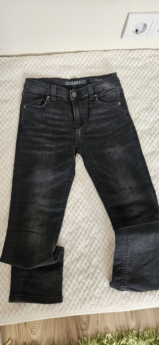 Детски дънки Guess
