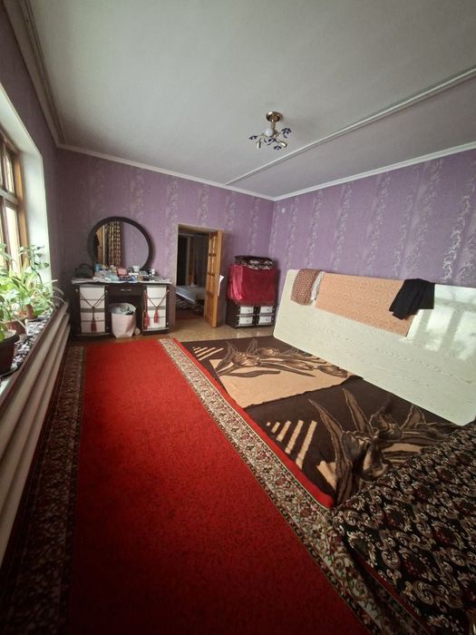 Уй сотилади Бектемир постига якин жойда.