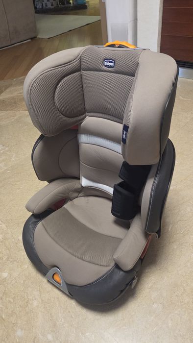 Автокресло Chicco oasys 2-3
