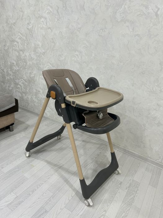 Продам стульчик для кормление