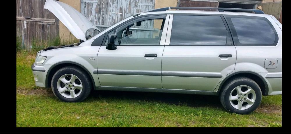 Продават се само на части 2 броя Mitsubishi Space Wagon 2.4/2.0 4x4