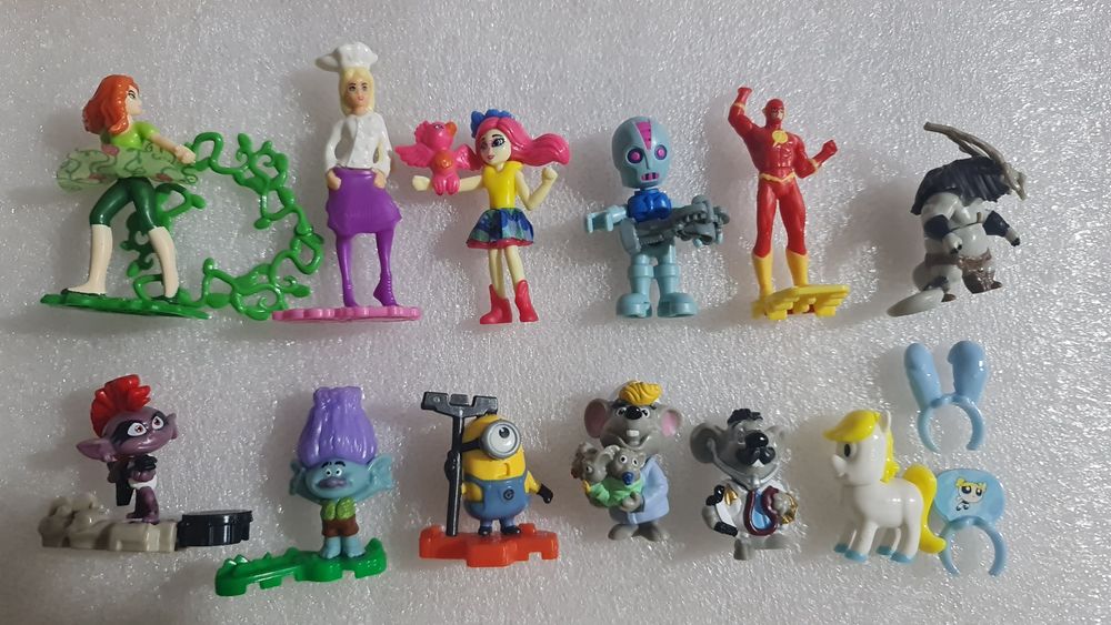 Микс киндер играчки