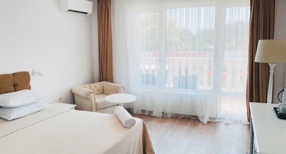 Хотелско обзавеждане