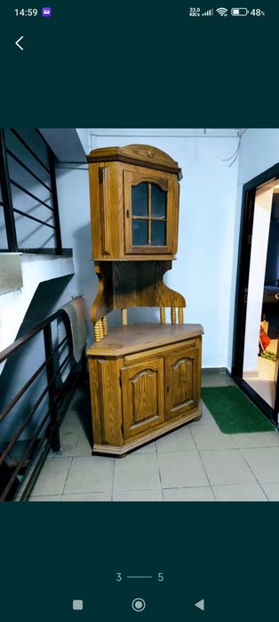 Preț fix Bufet plus măsuță noptieră din stejar trebuie băițuite