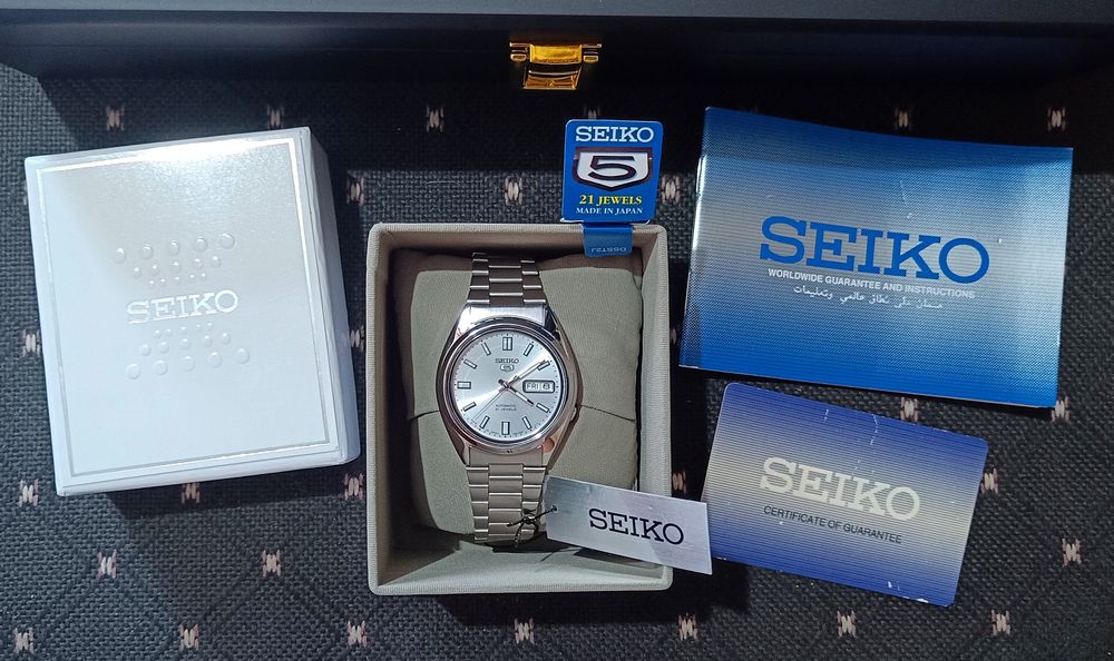 Часовник Seiko 5