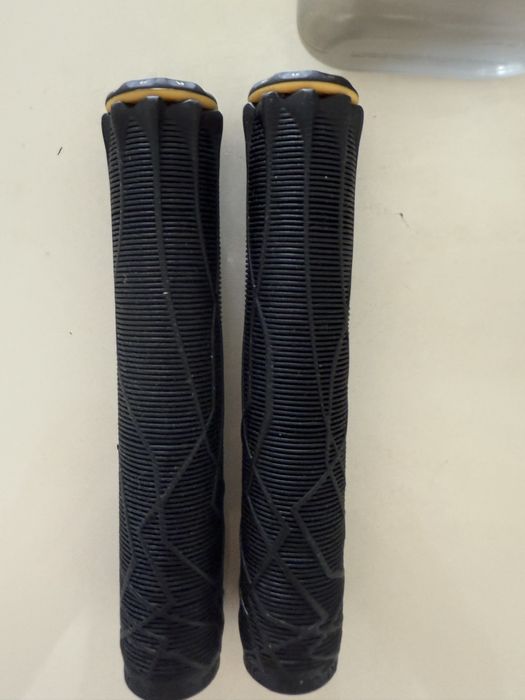 Грипсы для скутера