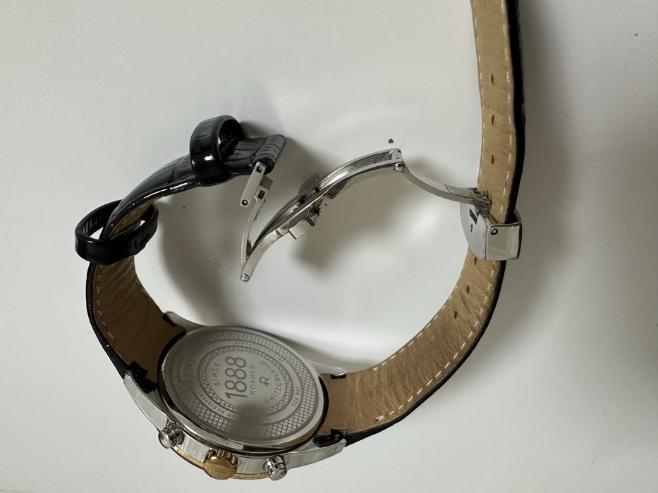 Часы швейцарского бренда ROAMER