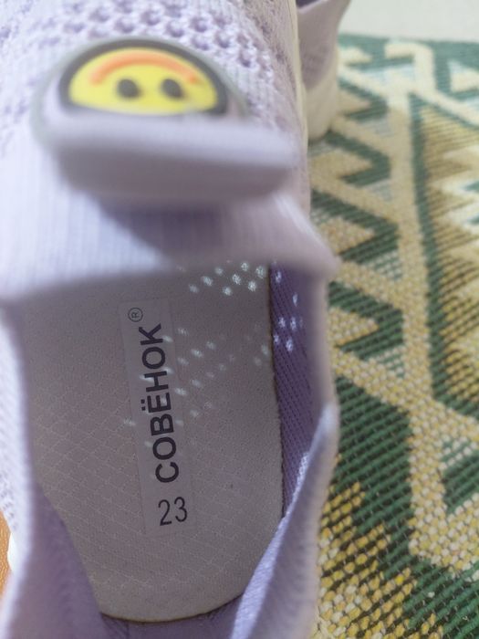 Продам на девочку 23 размер