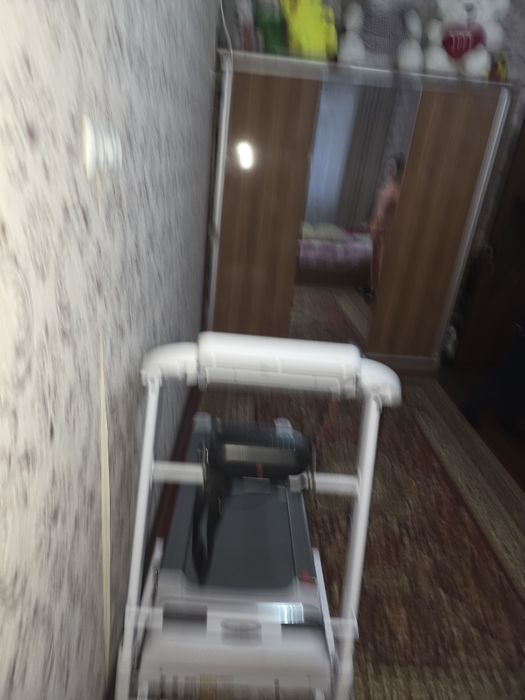 Беговые дорожка в идеальном состоянии много не пользовались