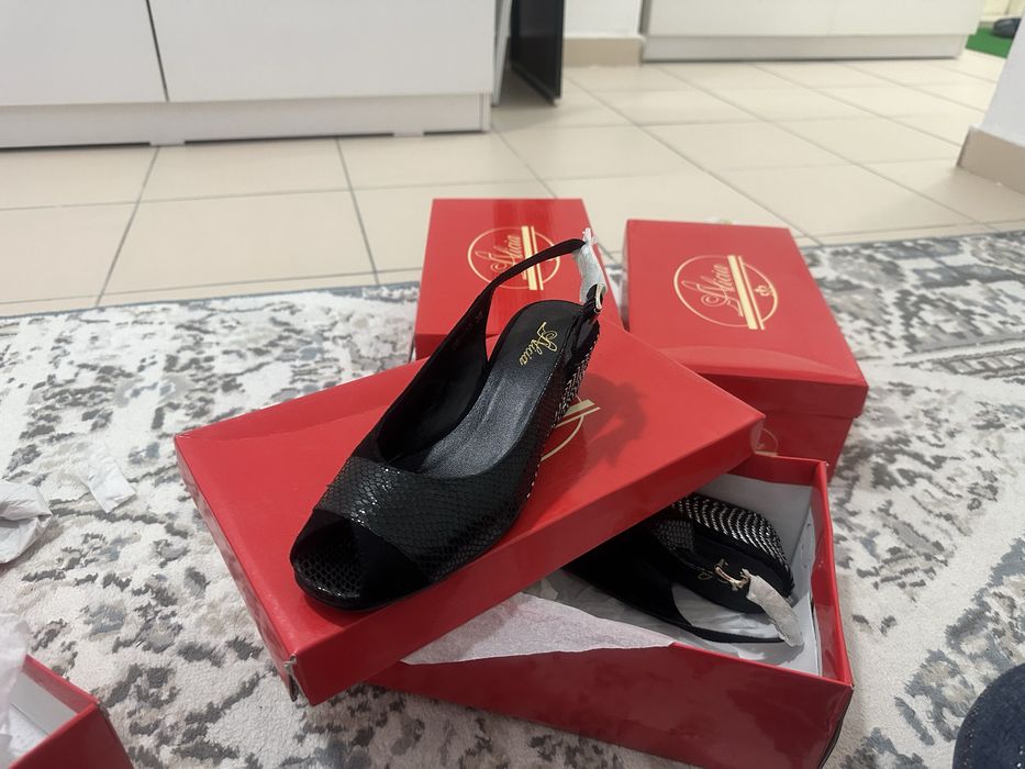 Туфли, тангетки  по 2000 тенге