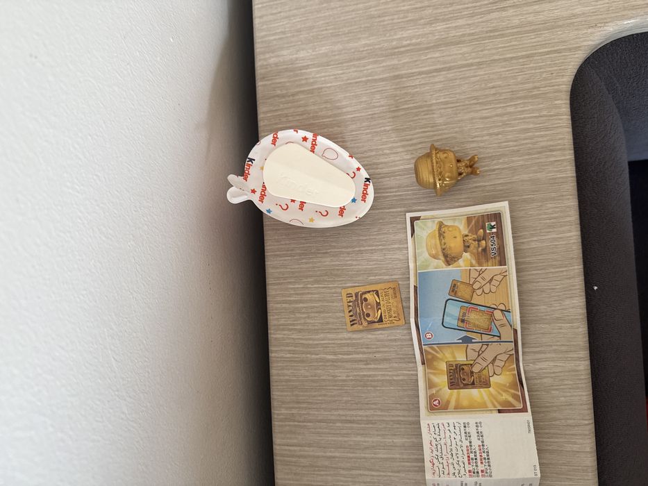 Золотая фигурка луффи one piece kinder joy