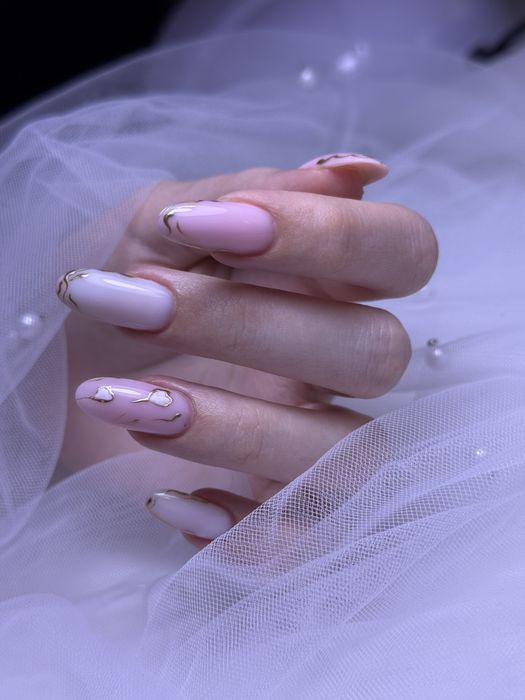 Aplic unghii cu gel