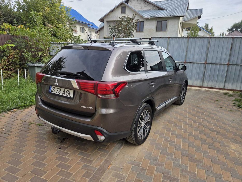 MITSUBISHI Outlander 2016 — imagine 2