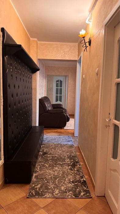 Inchiriere apartament cu 4 camere