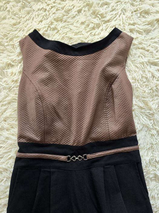 Къса официална рокля