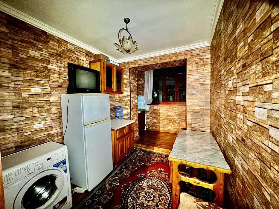 Продается (сотилади) 2х ком кв по ул.Фаробий ор.Вокзал